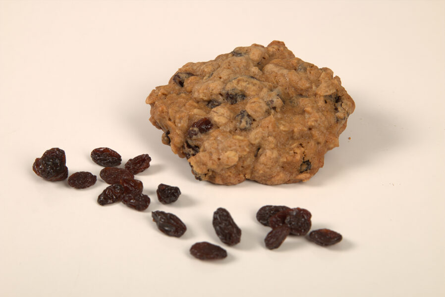 A half dozen oatmeal raisin cookies